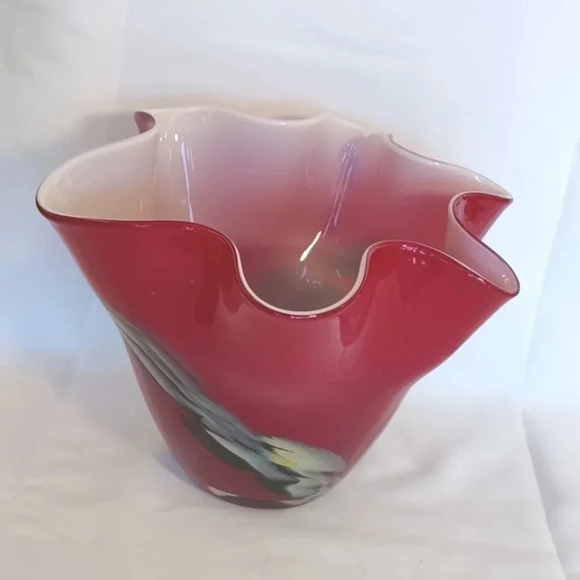 Vintage hand blown cased red white gray vase - Picture 2 of 4